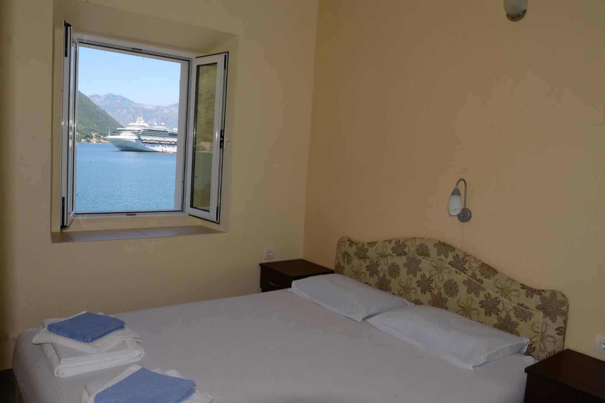 Apartments Ivanovic Котор Экстерьер фото